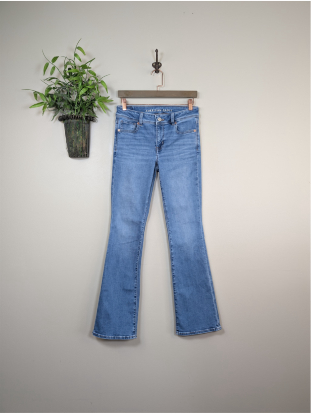 American Eagle 2 Bootcut Jeans Kick Boot Next Level Stretch Mid Rise Medium Wash